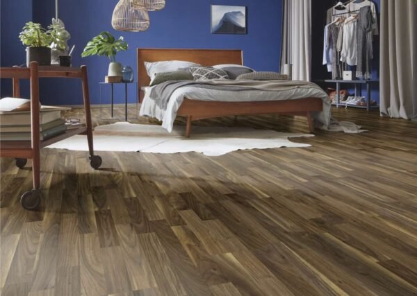 Walnut Historia - D4773 - Image 2